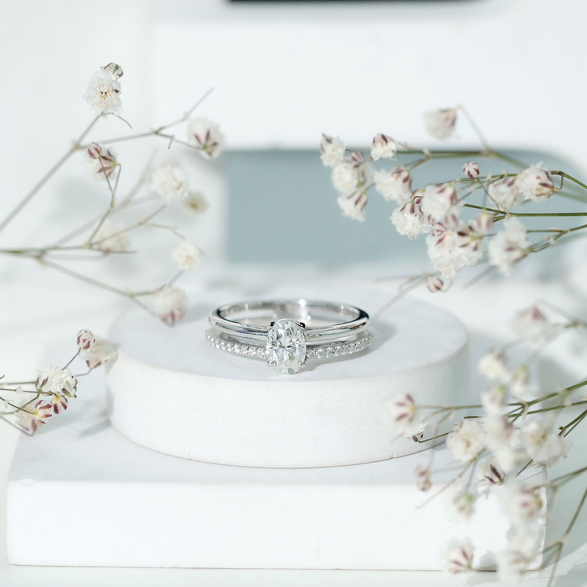 0.75 Carat Oval Cut Diamond Solitaire Double Band Engagement Ring For Her
