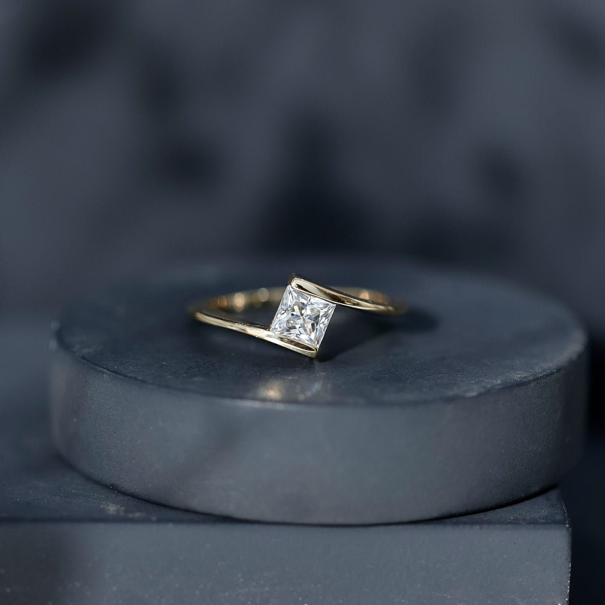 0.8 Carat Princess Cut Lab Grown Diamond Ring With Tension Setting