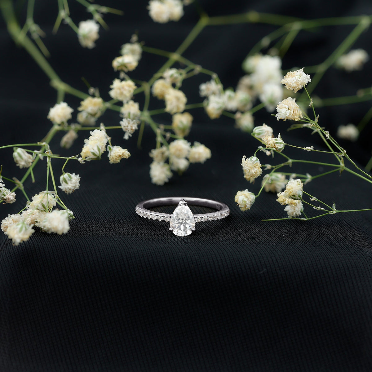 0.6 Carat Pear Cut Lab Grown Diamond Engagement Ring