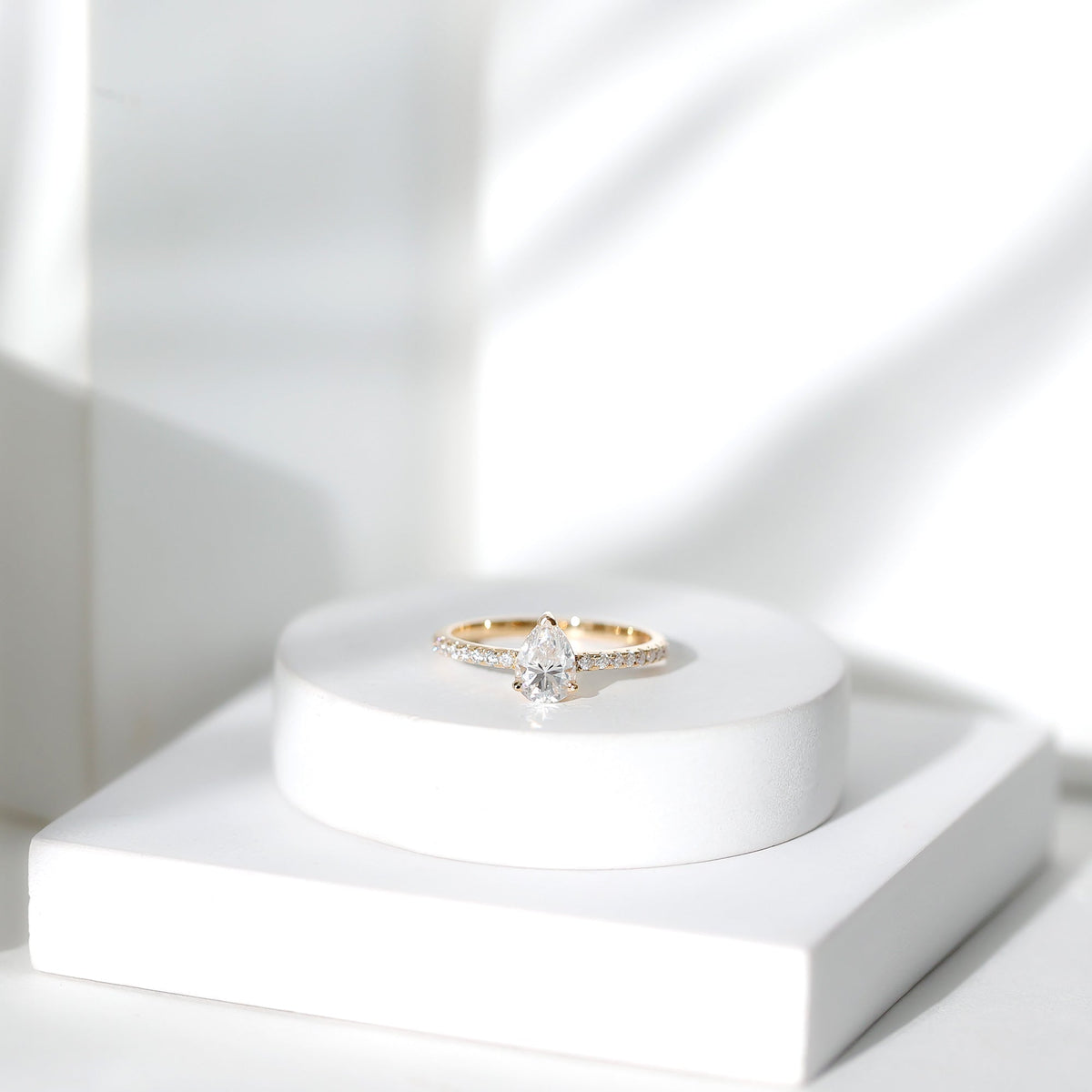 0.6 Carat Pear Cut Lab Grown Diamond Engagement Ring