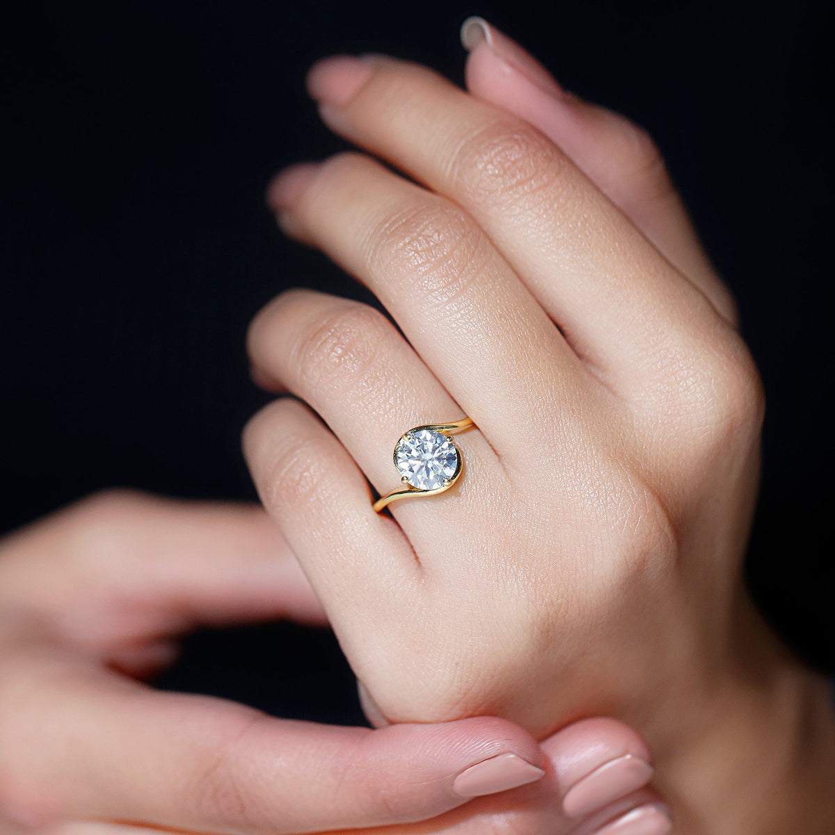 2 Carat Round Moissanite Solitaire Engagement Ring with Bypass Shank