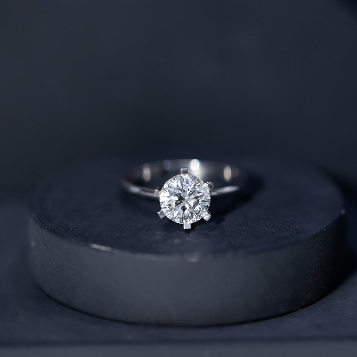 2 Carat Round Brilliant Cut Lab Grown Diamond Engagement Ring