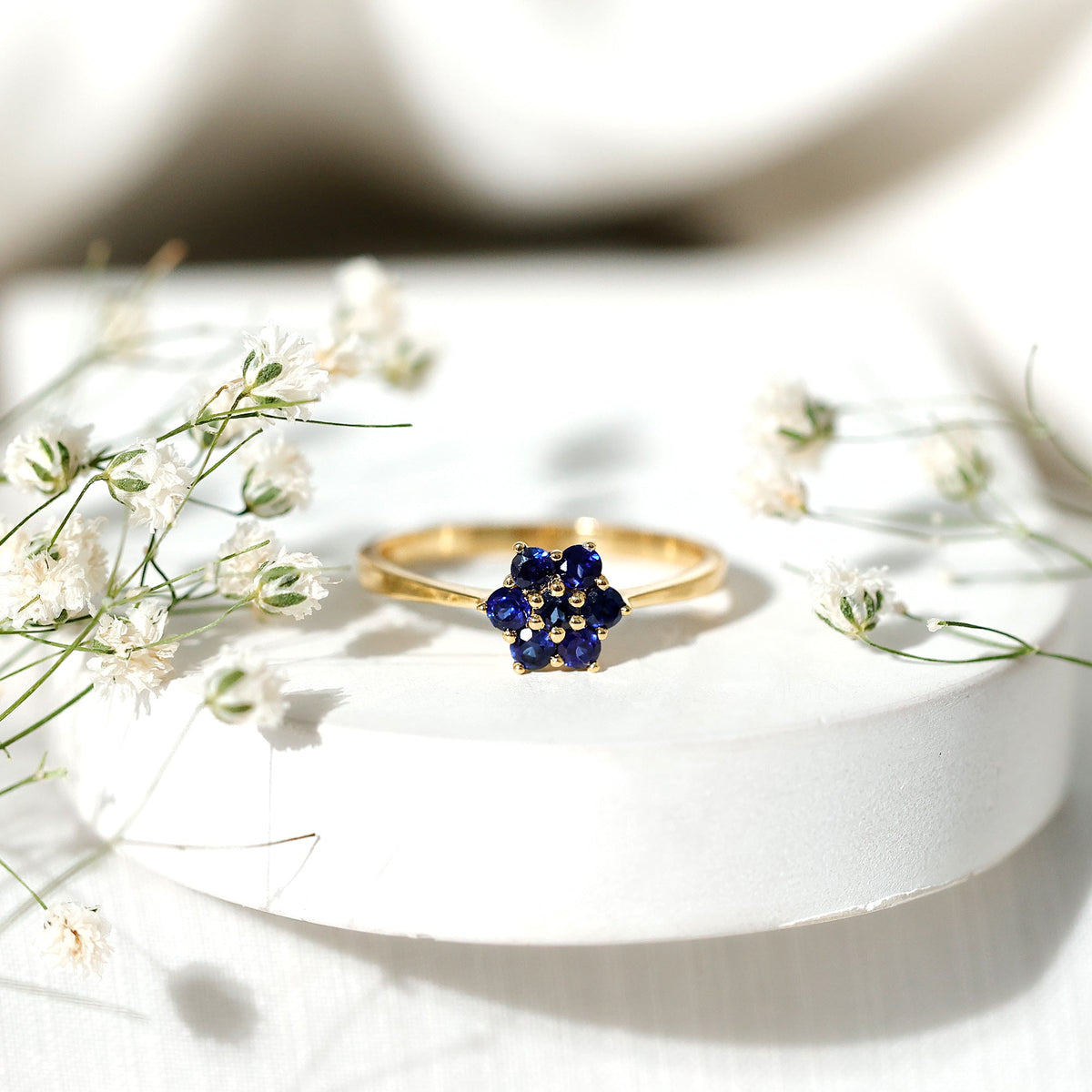 Certified Round Shape Blue Sapphire Cluster Flower Ring