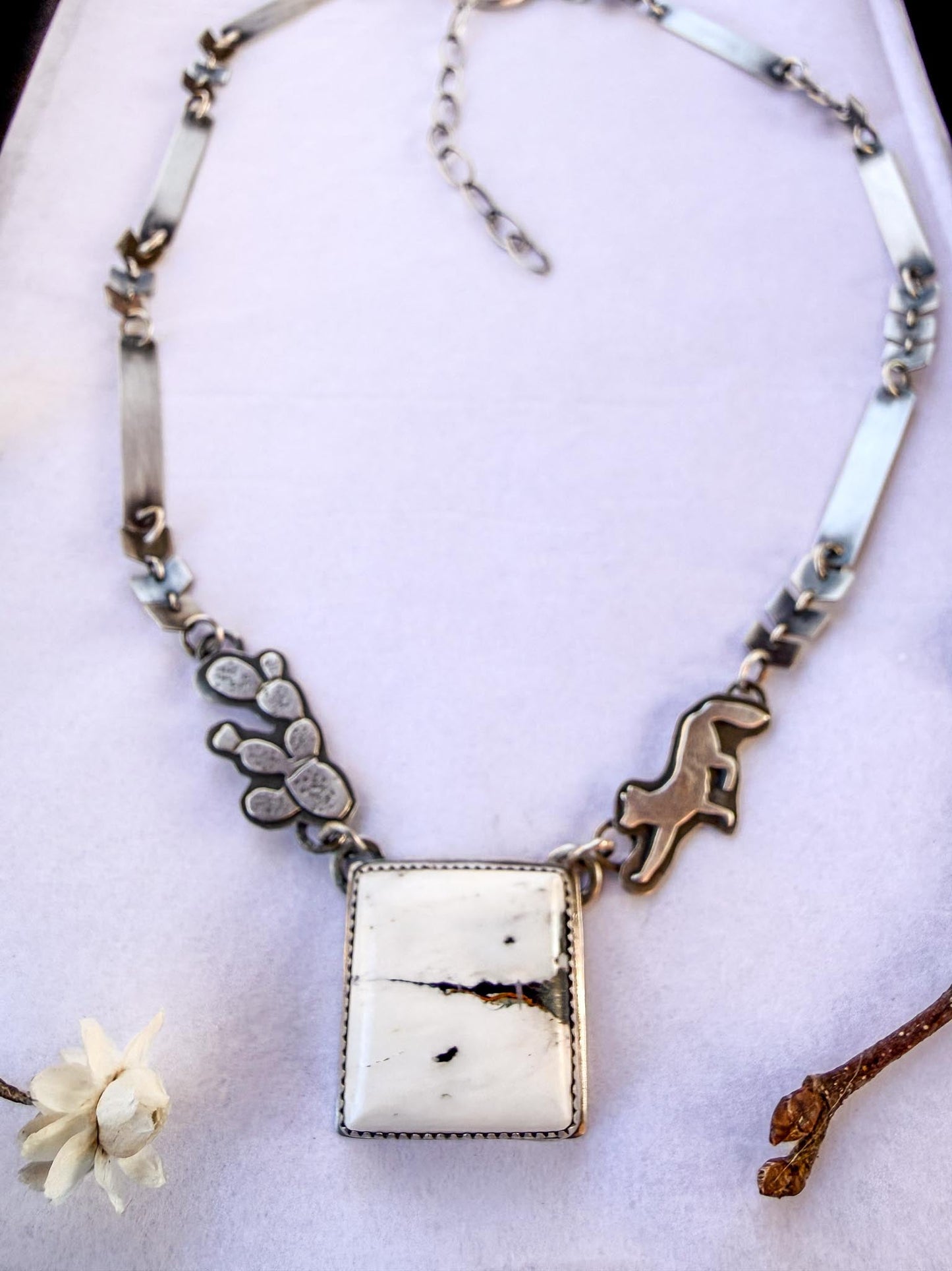 White Buffalo Necklace with Fox and Cactus | Stand Collection