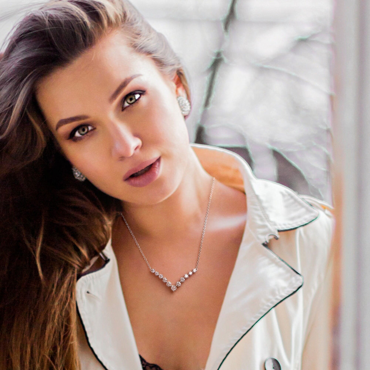 Round Graduated V-Necklace