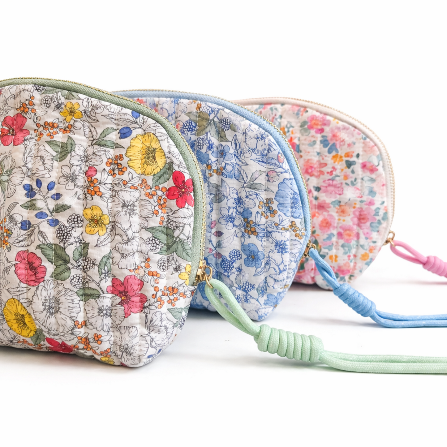 Vintage-Inspired Quilted Floral Cosmetic Case – Curved Makeup Pouch in Soft Pastel Garden Prints