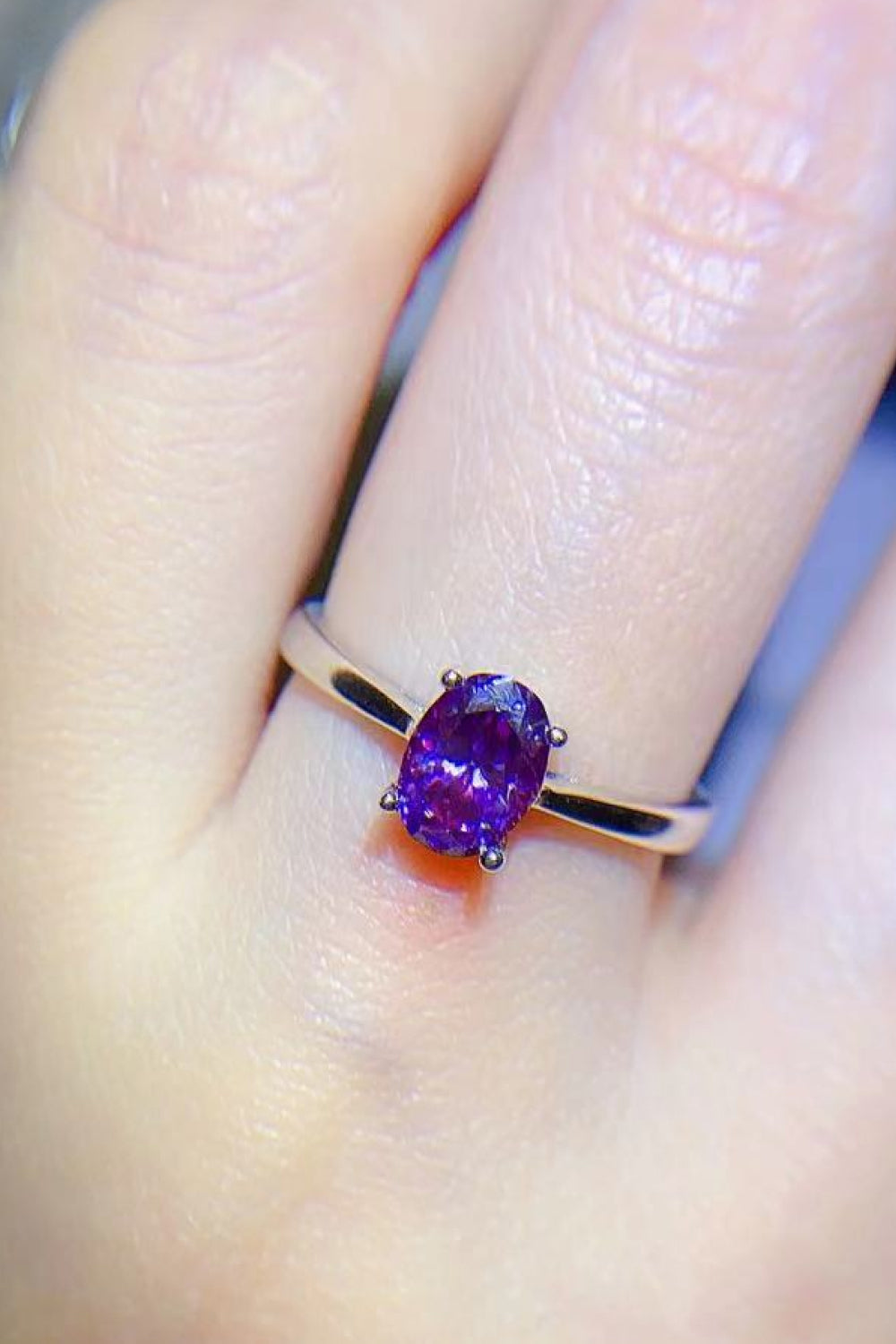 1 Carat Purple Oval-Cut Sparkala™ 4-Prong Solitaire Ring