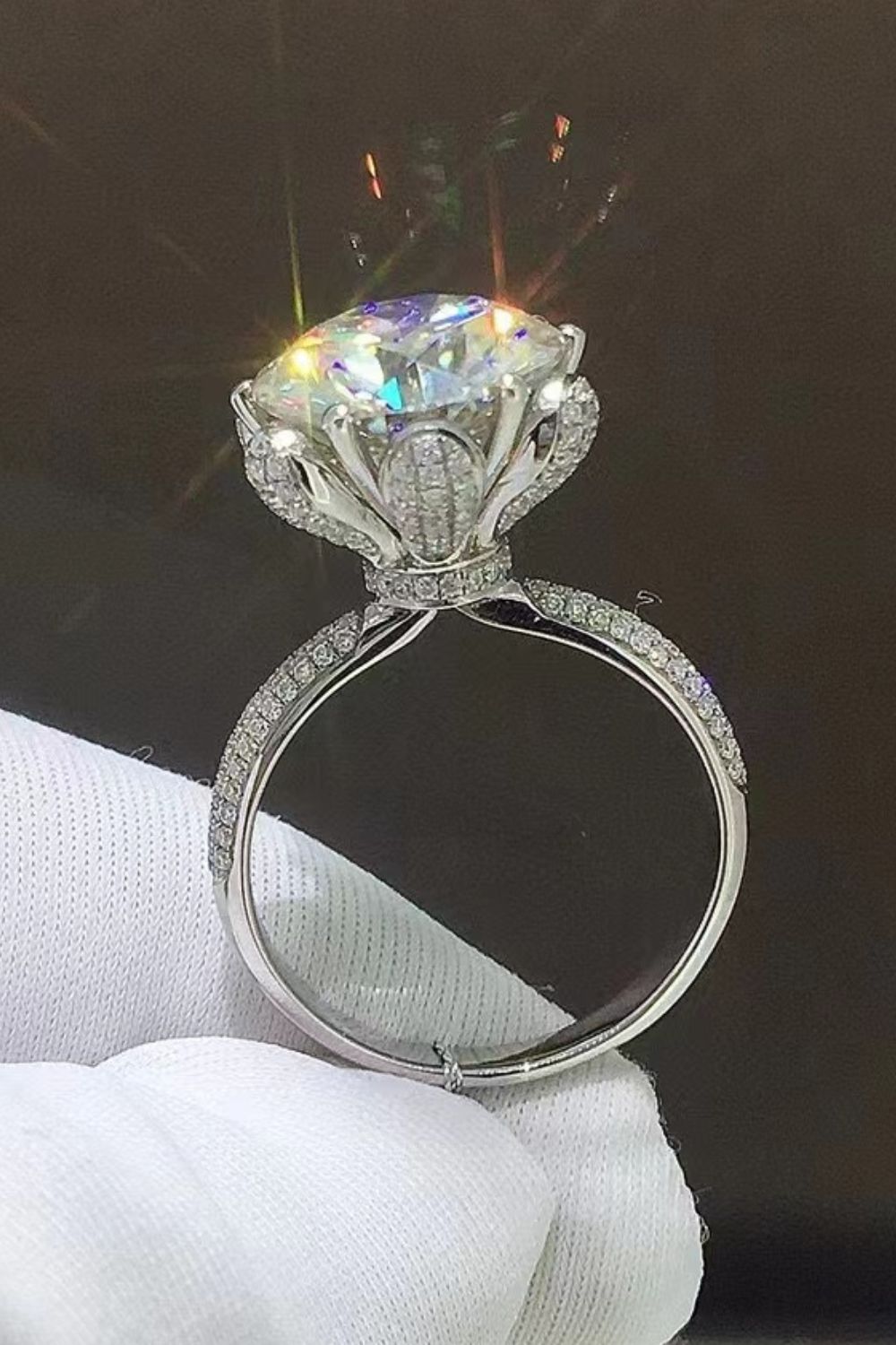 5 Carat Brilliant Round Cut Sparkala™ Floral Ring
