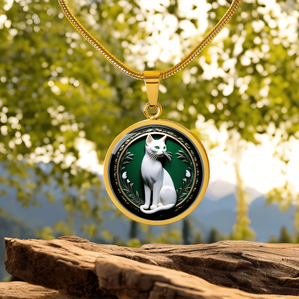 Elegant Green Eyed Cat Cameo Necklace