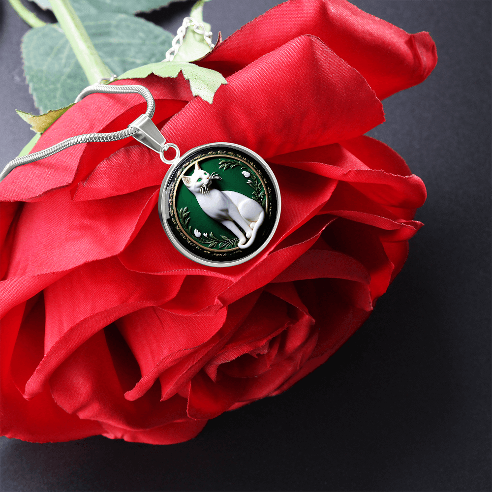 Elegant Green Eyed Cat Cameo Necklace