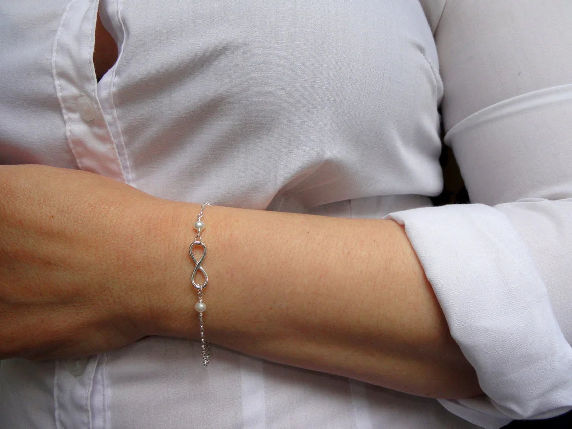 Infinity Pearl Bracelet – Sterling Silver & Freshwater Pearls