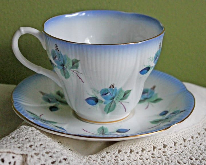 Duchess Tea Cup and Saucer. Autumn Motif Fine Bone China. Made in England.  Collectibles.  Replacements.