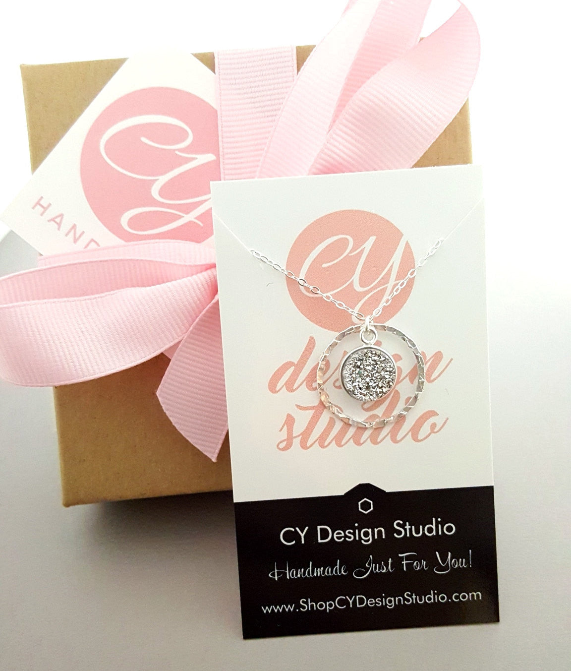 Druzy & Hammered Sterling Silver Halo Necklace – 18 Inch