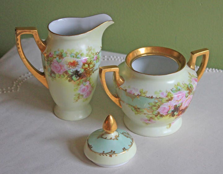 Creamer and Sugar Bowl with Lid.  Antique H & C Selb Bavarian Porcelain.