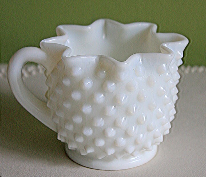 Milk Glass Creamer or Small Sauce Dish.  Hobnail Serving Dish. Scalloped edge Creamer or Sauciere. Fine Dining. Collectibles.