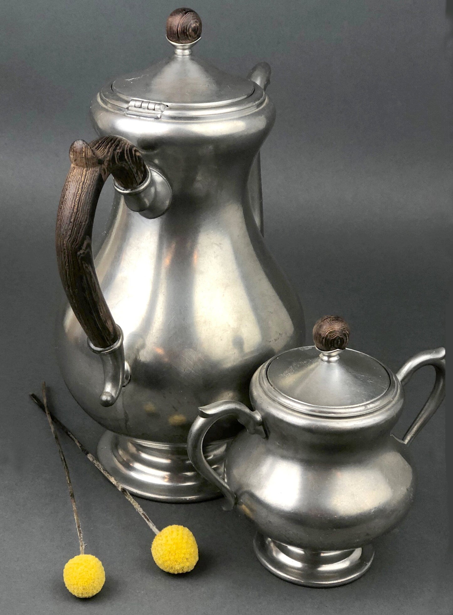 Vintage Pewter Tea Pot / Coffee Pot and Sugar Bowl with Lid, Wooden Handle and Knob.   Royal Holland Pewter. KMD, Tiel. Photo / Video Props.