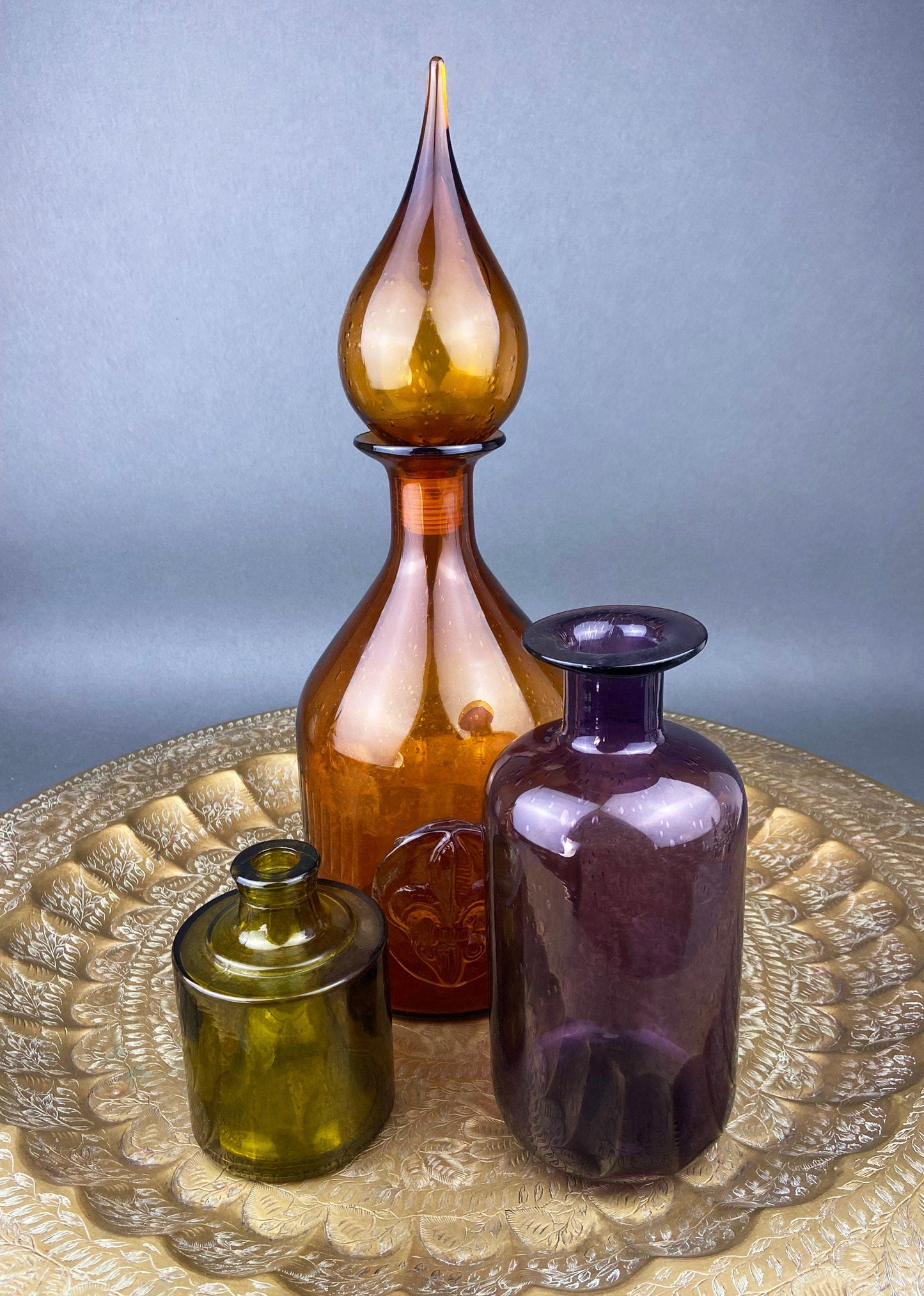 Glass Bottle with Drop Shaped Stopper. Vintage Brown Decanter with Fleur de Lis Detail. Hand Blown Glass.
