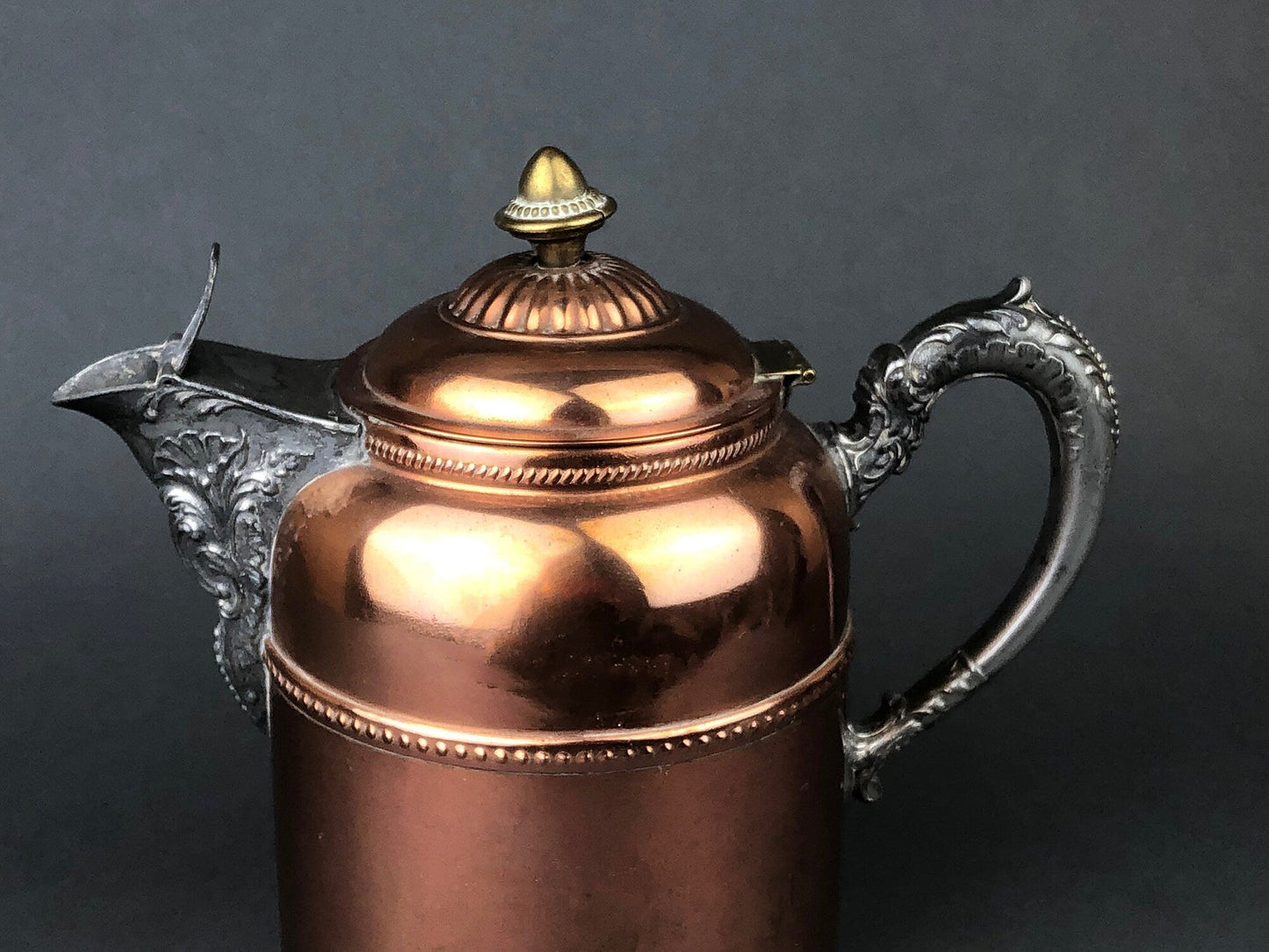 Antique Iron Kettle with Brass Cover.  Old English, Heavy Kettle.  No 1, J&J Siddons, Westbromwich, 4 pints.