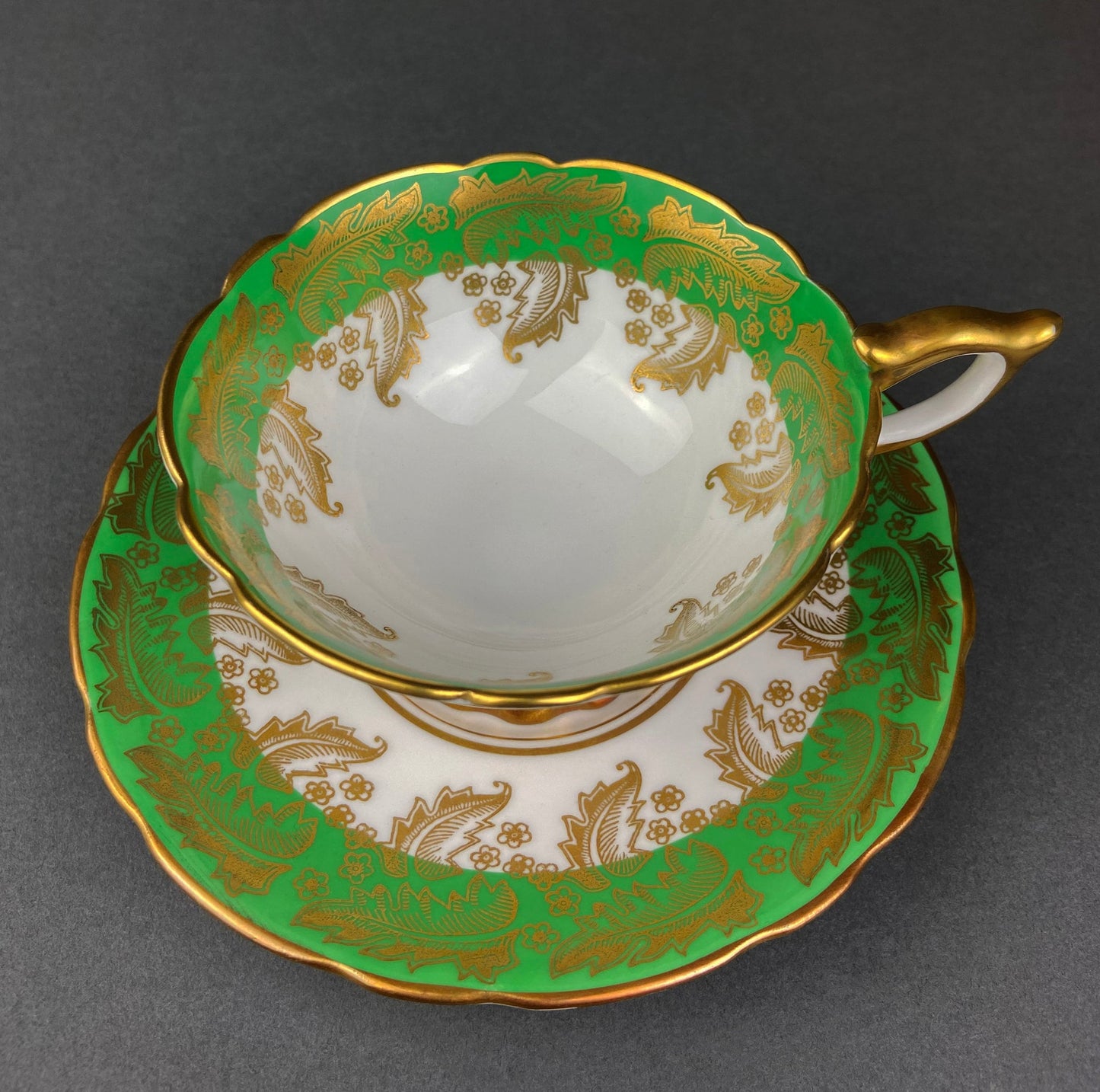 Vintage Tuscan Naples Tea Cup and Saucer. Fine English Bone China. Made in England.
