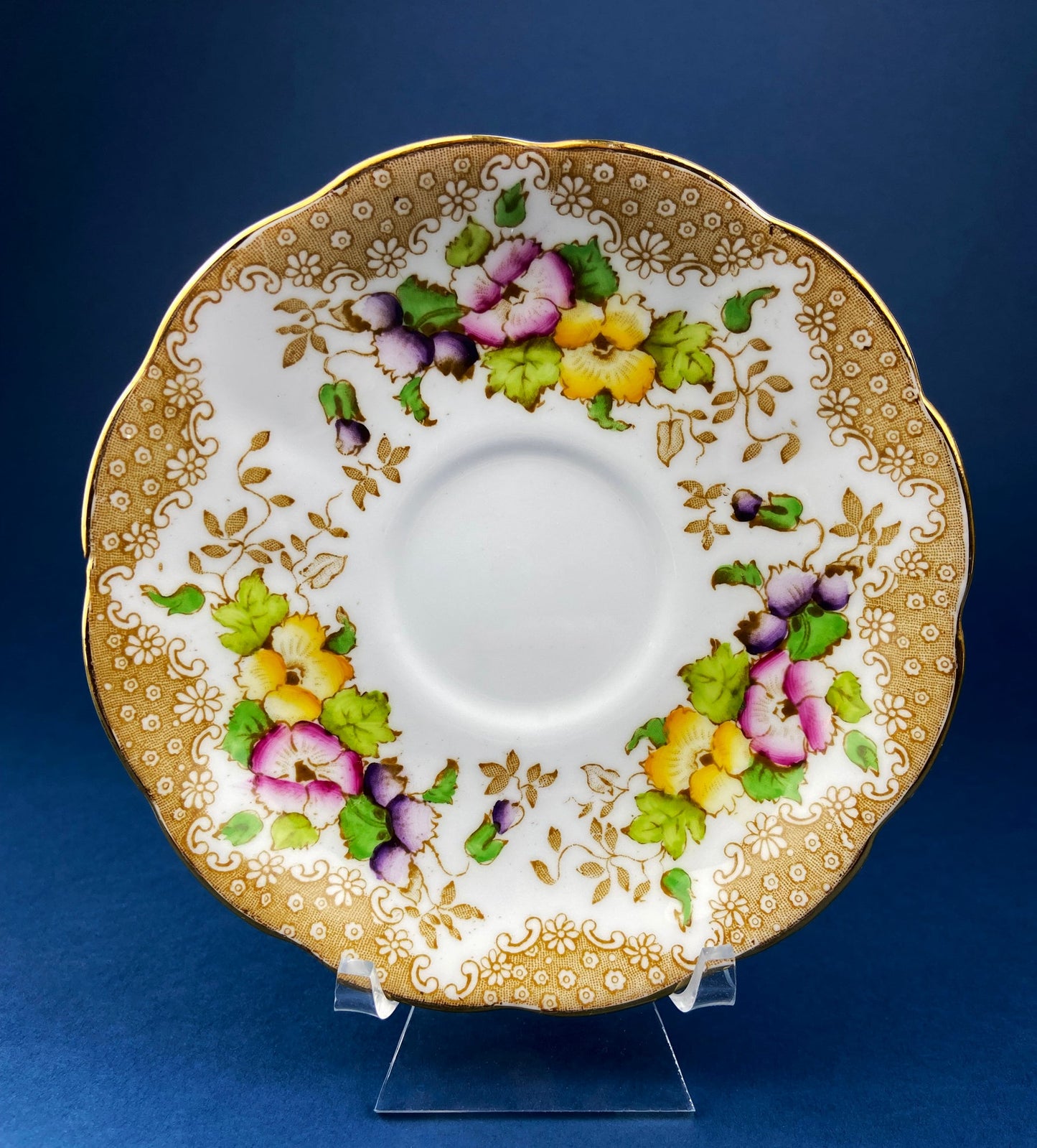 Vintage Royal Albert Porcelain Tea Cup and Saucer. Crown China. Flower Garlands Design. Tea Garden Party. Hosting Essentials.