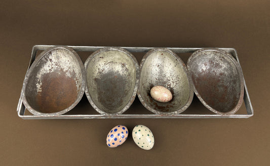 Vintage Extra Large Chocolate Egg Molds. Metal Rustic Egg Baking Forms. Original Easter Decor. Rustic Home Decor. Modern Farmhouse.