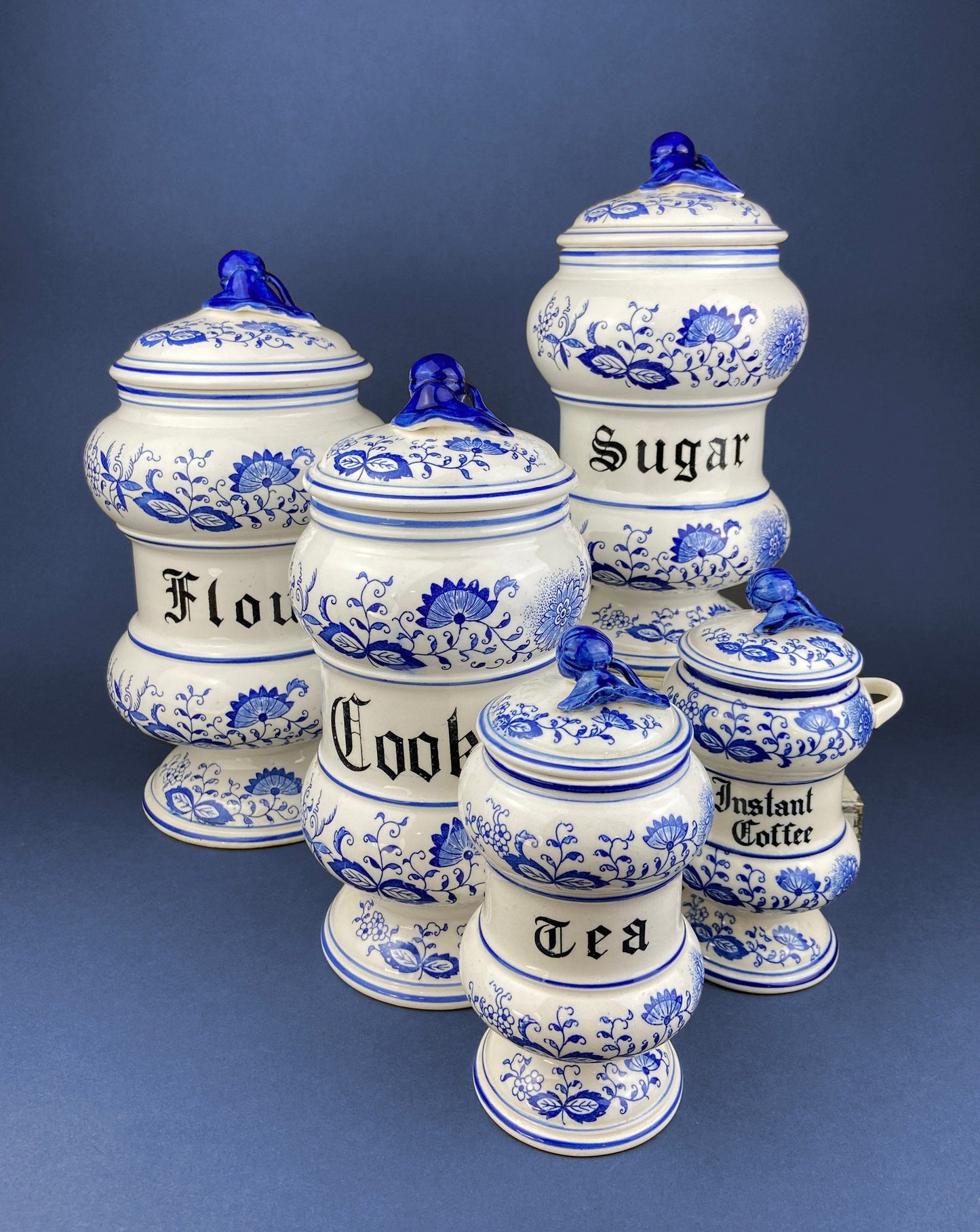 Vintage Italian Sugar Bowl/Bomboniere with Ceramic Spoon. Hand Painted Sugar Jar or Candy Dish. Lavorazione a Mano, Car Bomboniere. Italy.