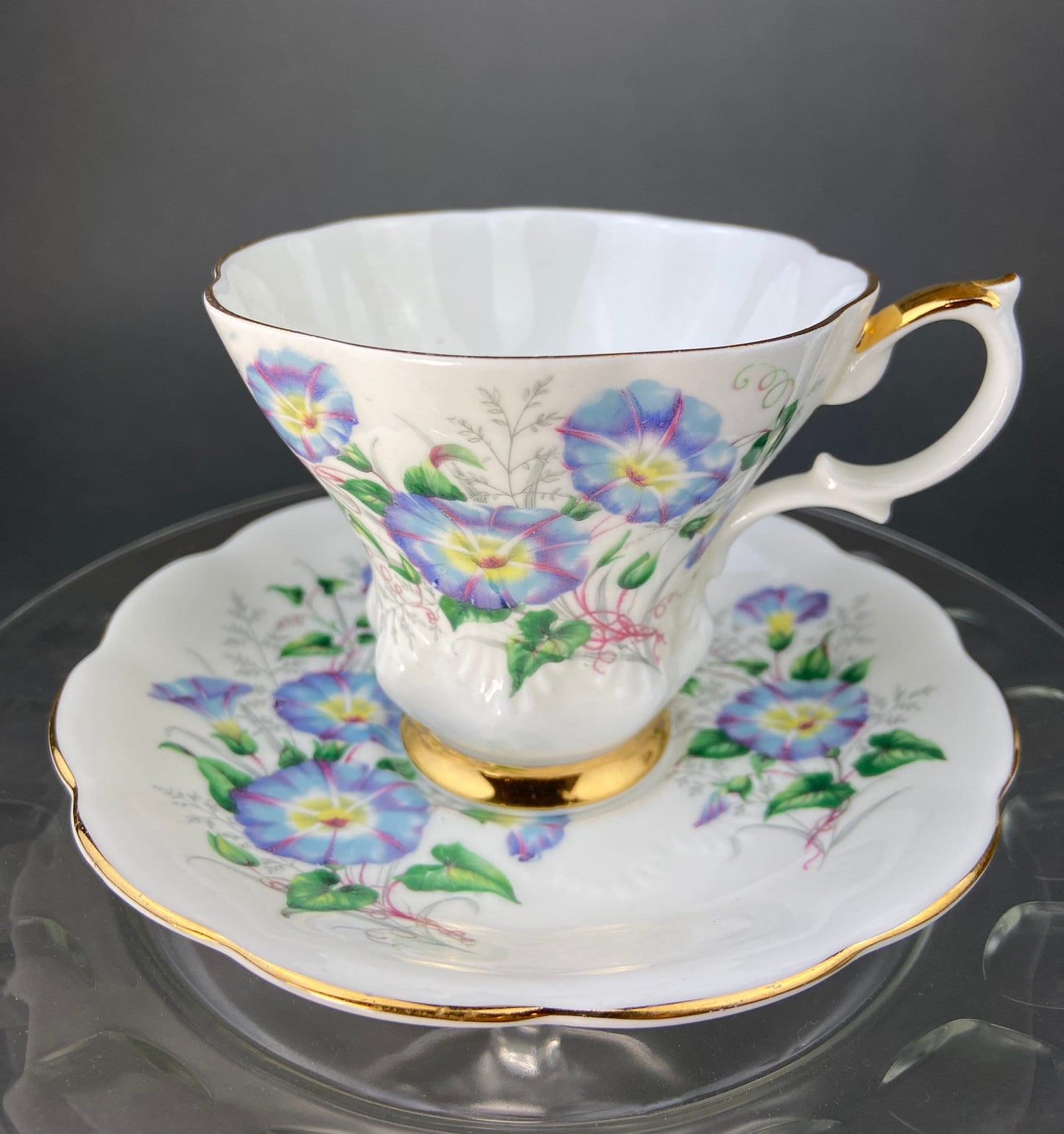 Vintage Royal Albert Tea Cup and Saucer. Friendship Series of 12. Carnation Motif. Fine Bone China Made in England.