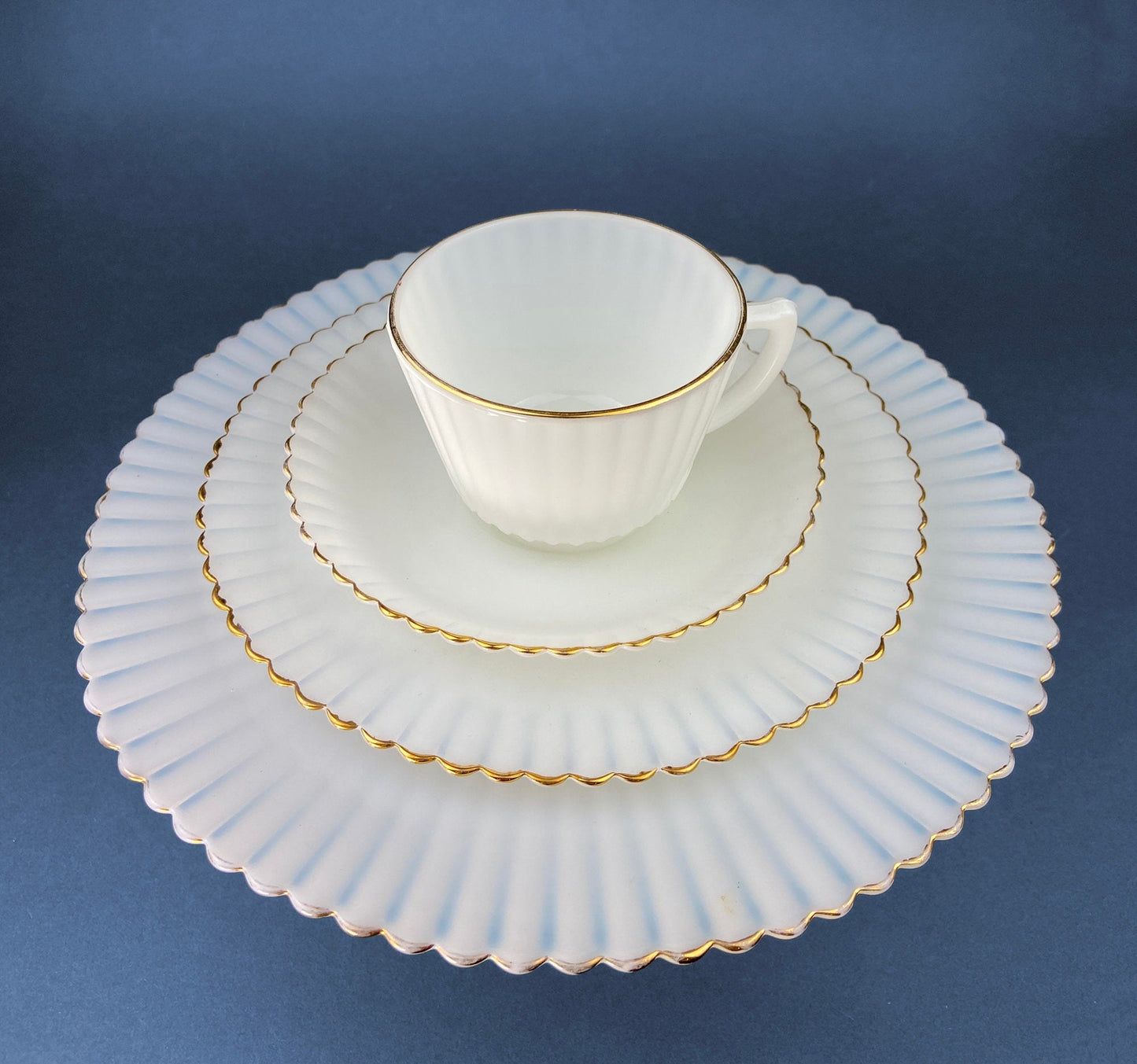 1930s Monax Petalware Opalescent Glass Dinner Plates. White Glass with Gold Rim. Depression Glass 8 Inch Dinner Plates.