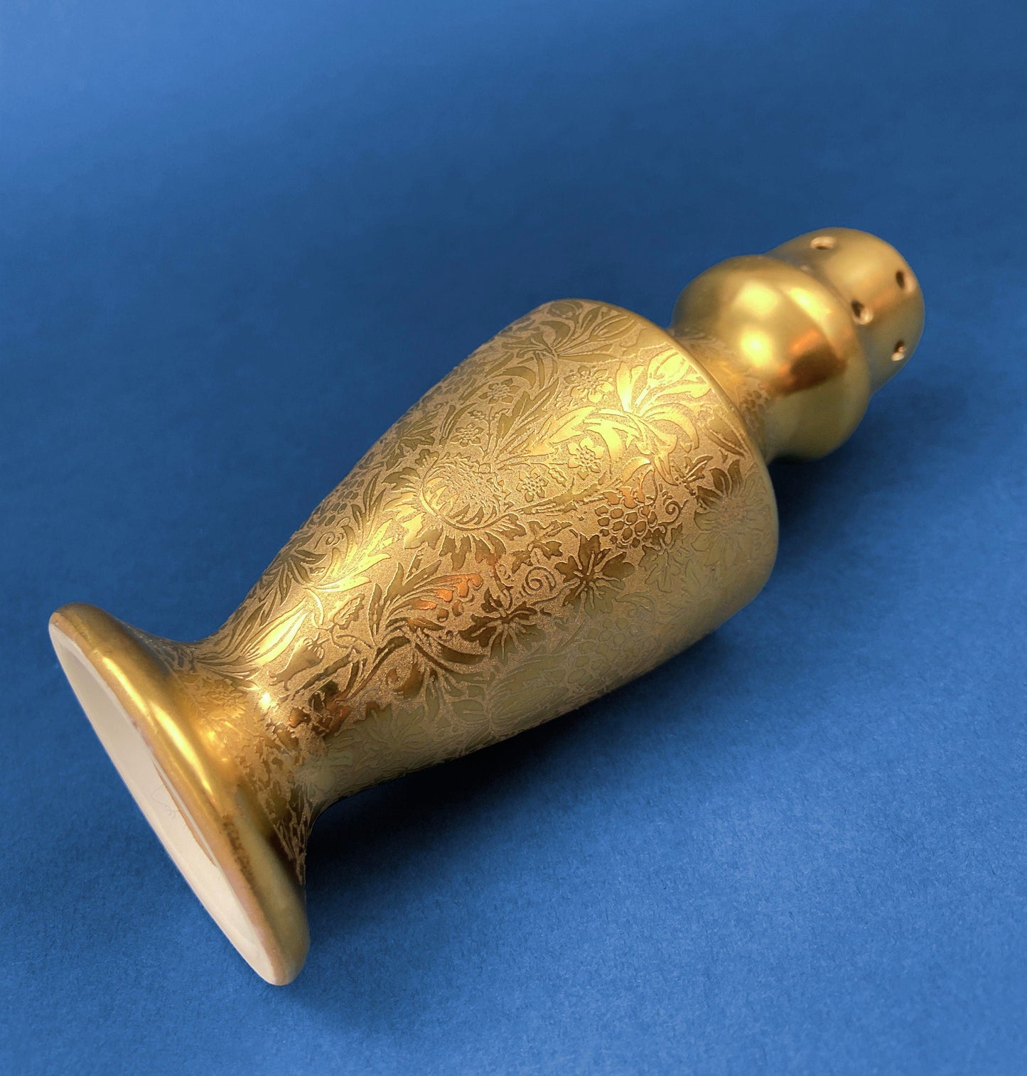 Vintage Pewter Sugar and Cinnamon Shaker. Reed and Barton Muffineer. Subscribed with "Ladies Doubles Runner Up."
