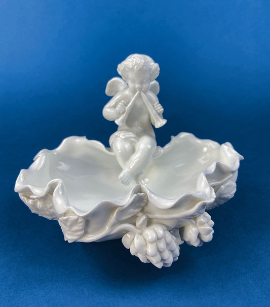 White Porcelain Cupid Soap Potpourri Serving Dish. Cupid Playing Flute. Gilman Coll. "Amore", NY. Original. Gift of Love. White Table Decor.