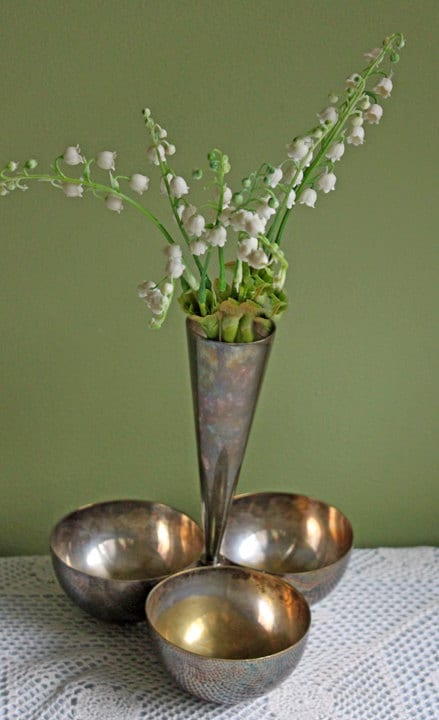 Silver Plated  Bowls with Vase in Center. Cluster of Three  Serving Bowls with Vase in the Center by Mesa, Italy