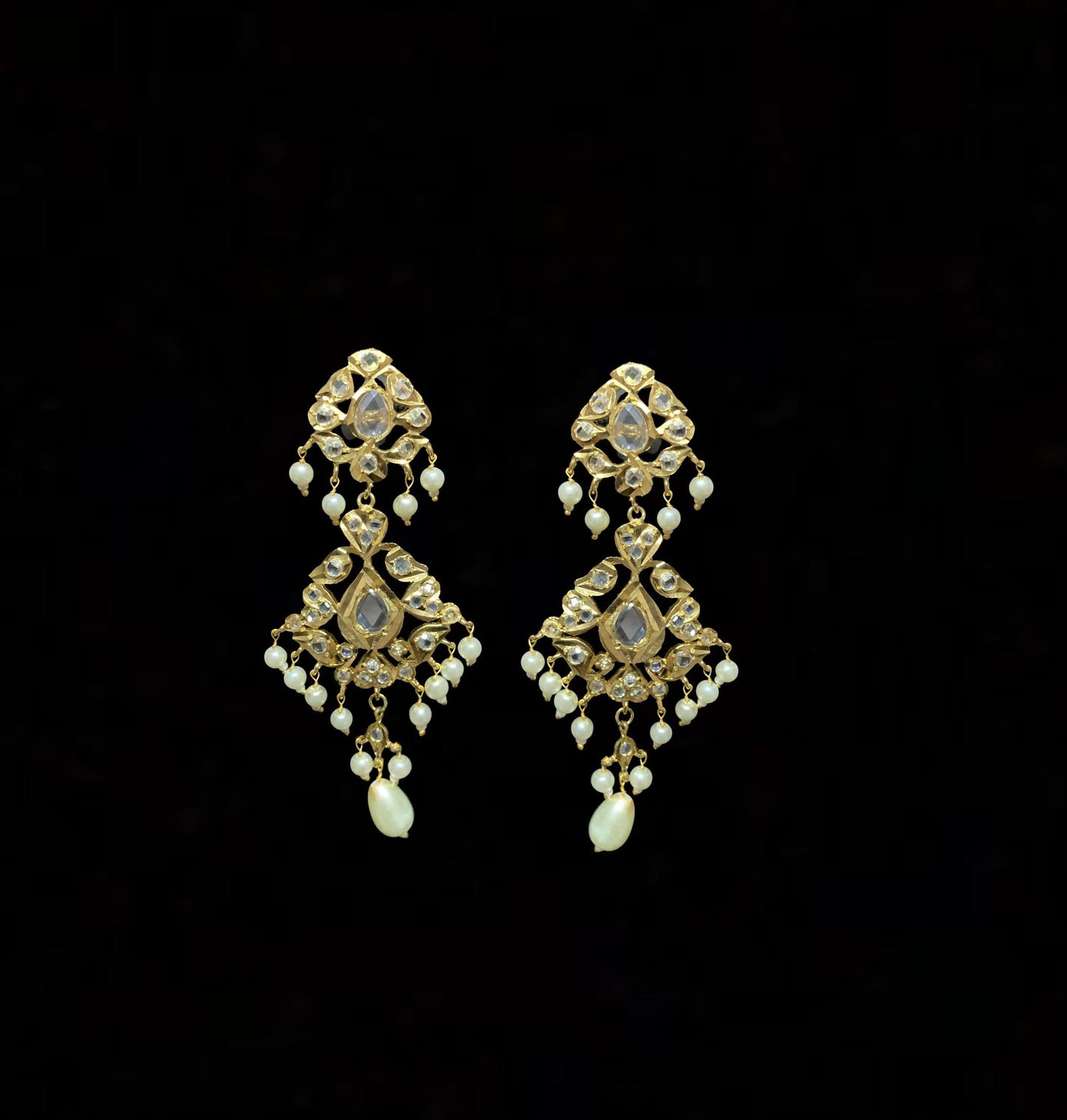 Smitha necklace set  in pearls  (SHIPS IN 1 WEEK )