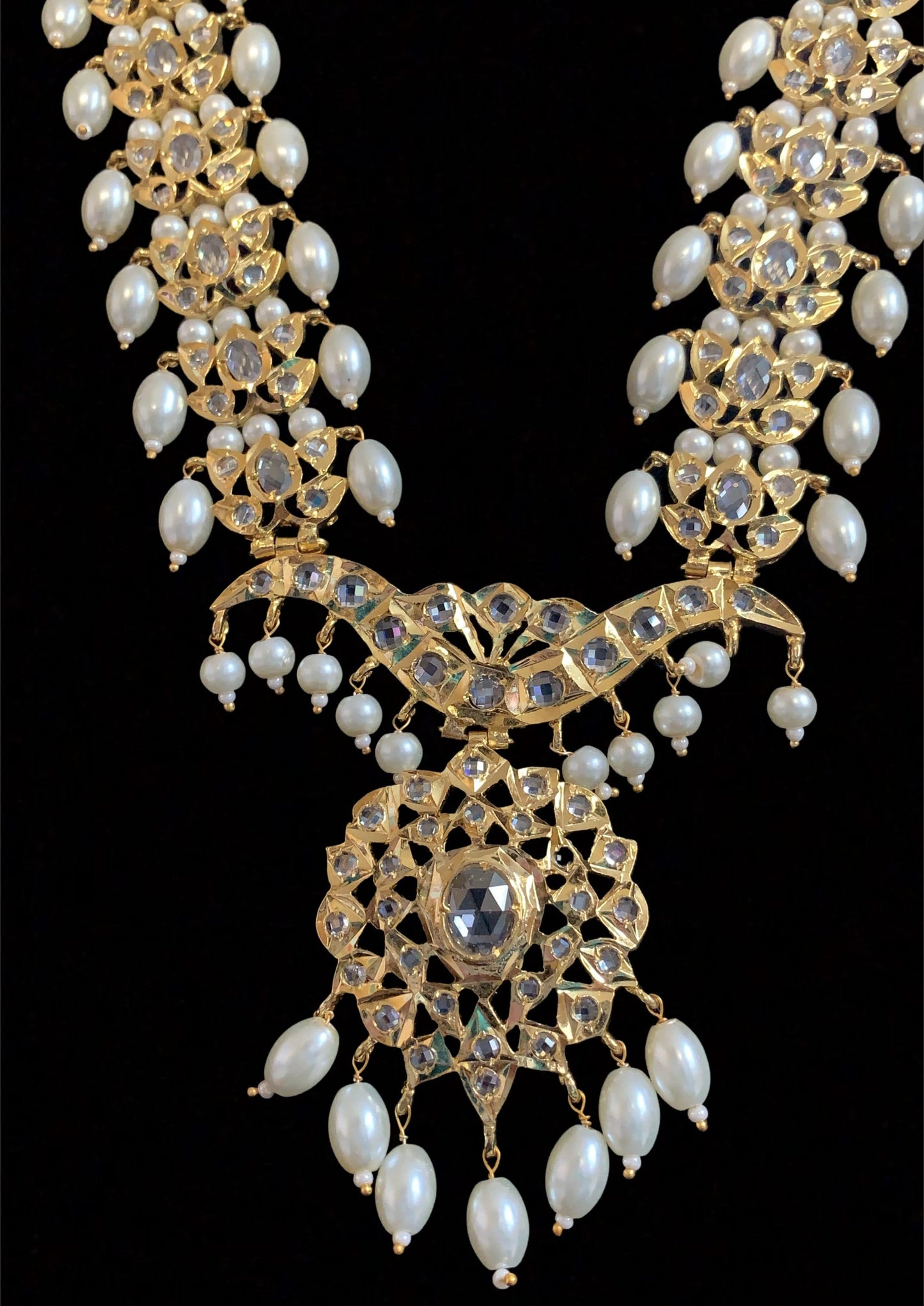 LN80 Asif jaahi haar in shell pearls   ( READY TO SHIP )