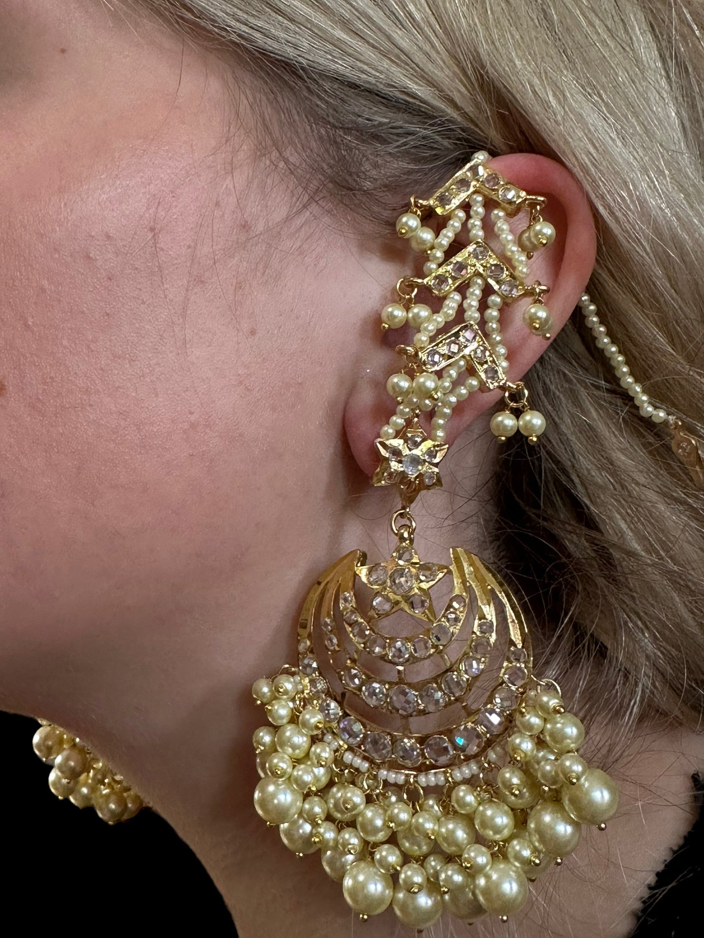 DJET38 Tahura earrings tika in pearls  ( READY TO SHIP )
