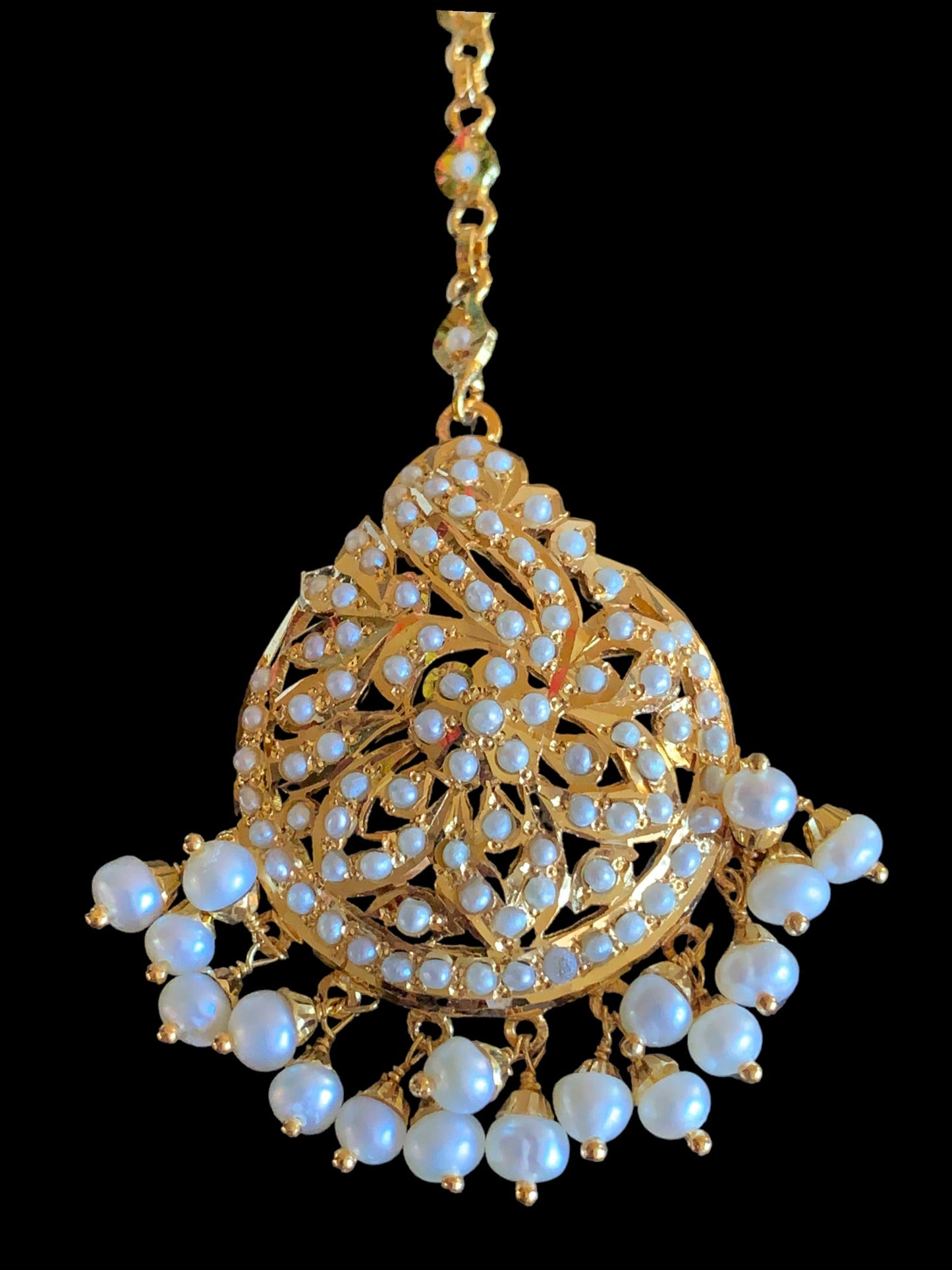Gold plated silver tikka in fresh water pearls ( SHIPS IN 5 WEEKS )
