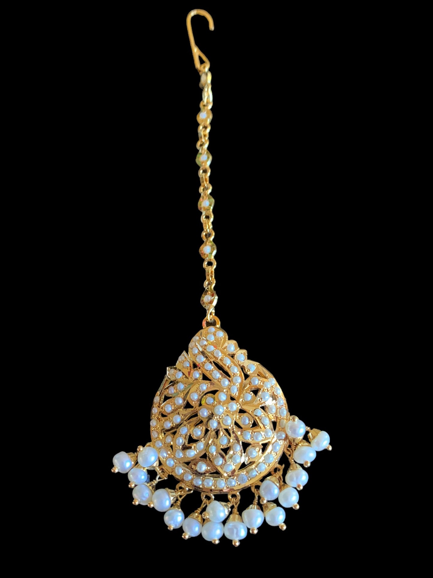 Gold plated silver tikka in fresh water pearls ( SHIPS IN 5 WEEKS )