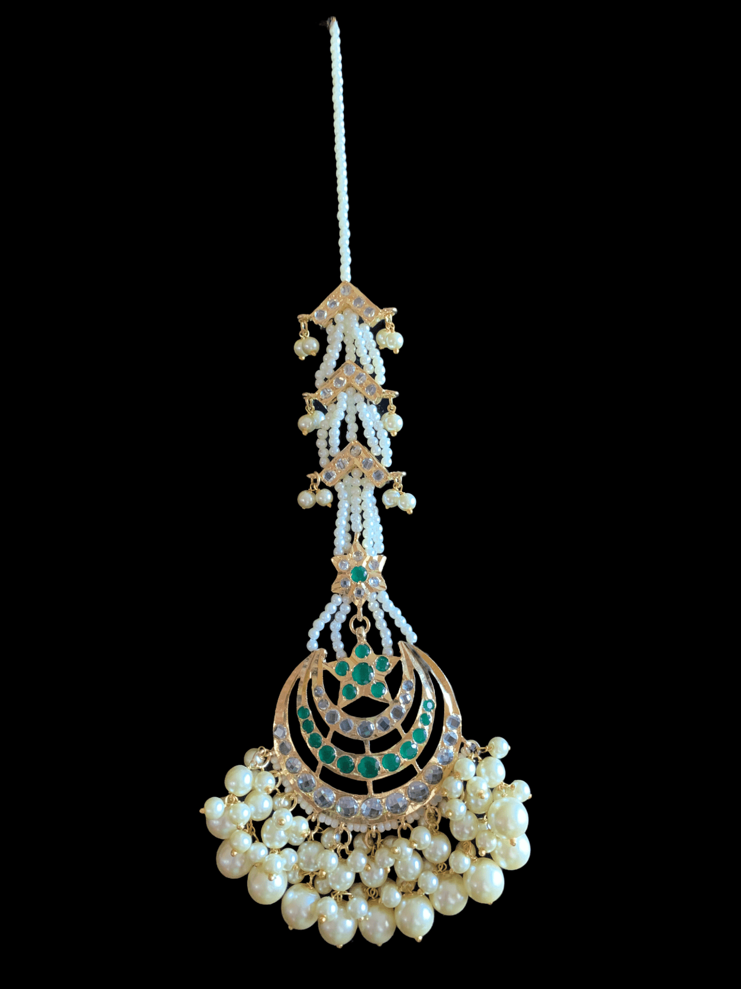 DJET37 Tahura earrings tika in green ( READY TO SHIP )