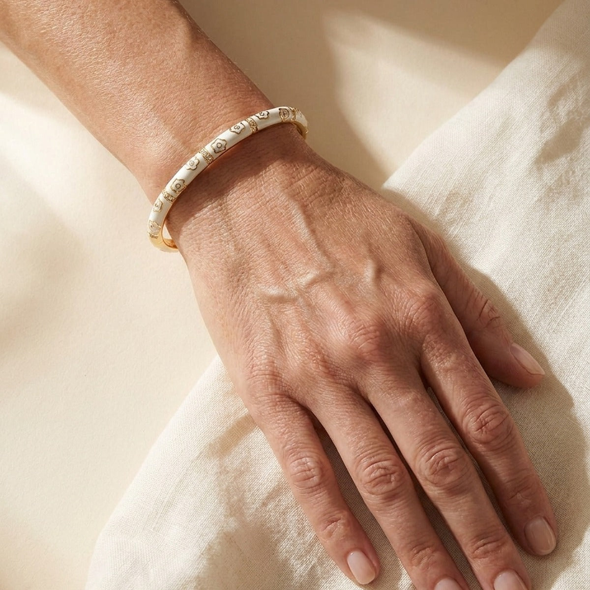 Daisy Love Stackable Bangle