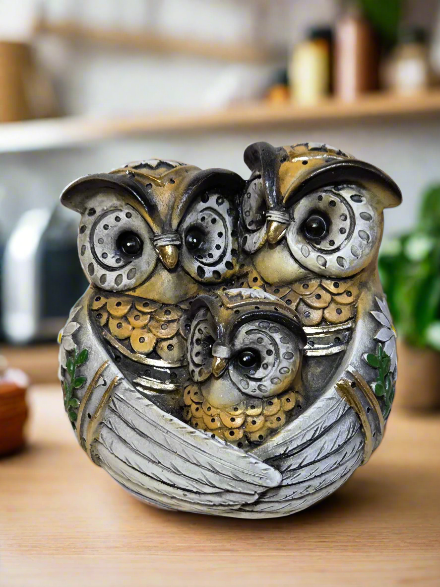Family Circle Owl Totem- 4 inches